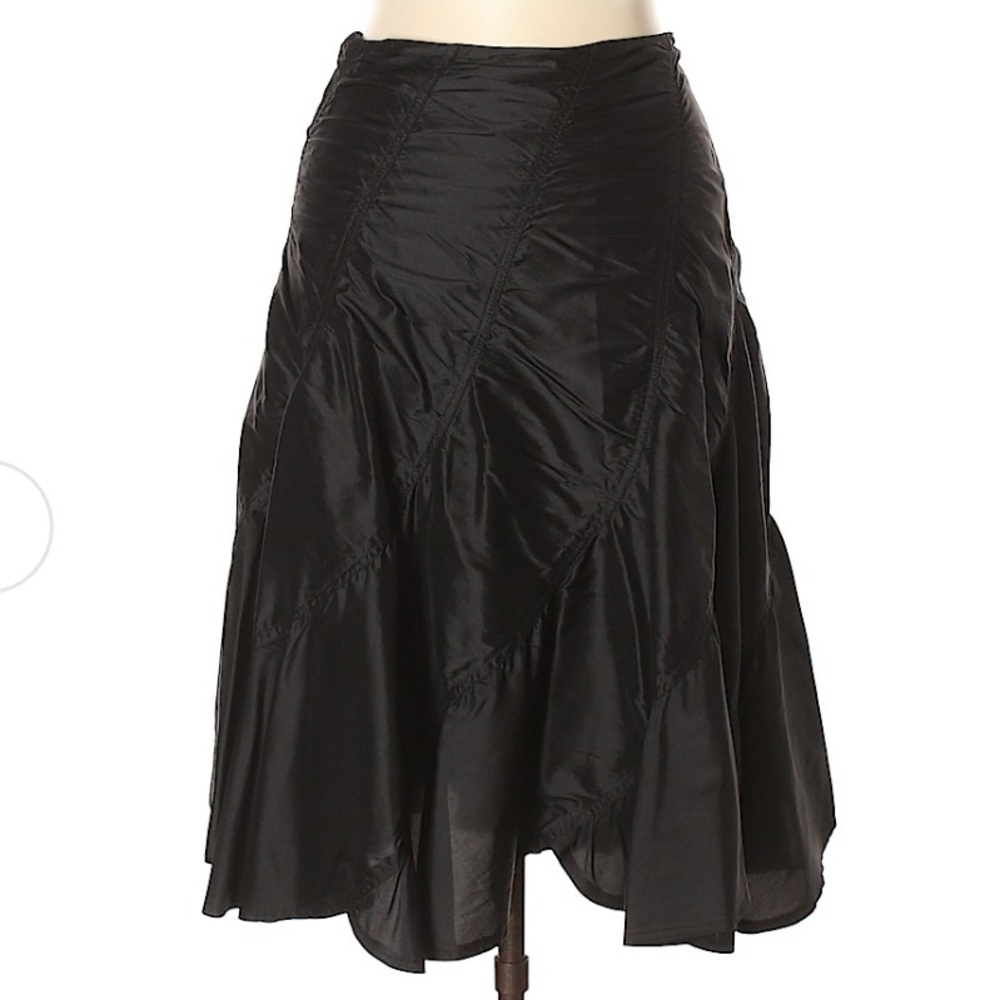 Areli Collection silk skirt ~ Worn once